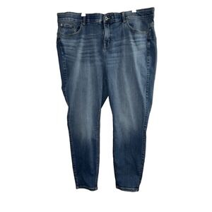TORRID  Feel the fit Bombshell Skinny Premium Stretch Blue Jeans sz 26R